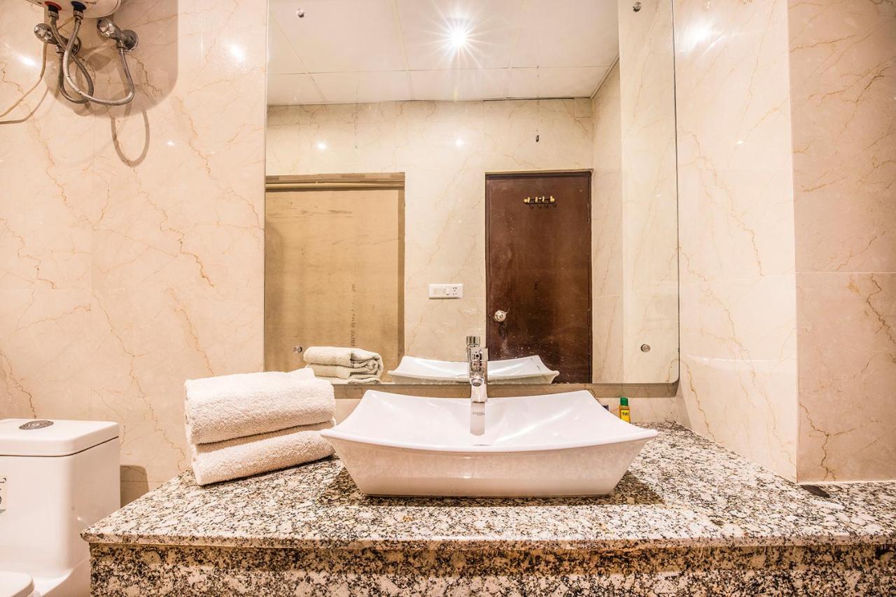Fabhotel Shoba Estate Delhi Airport New Delhi Buitenkant foto